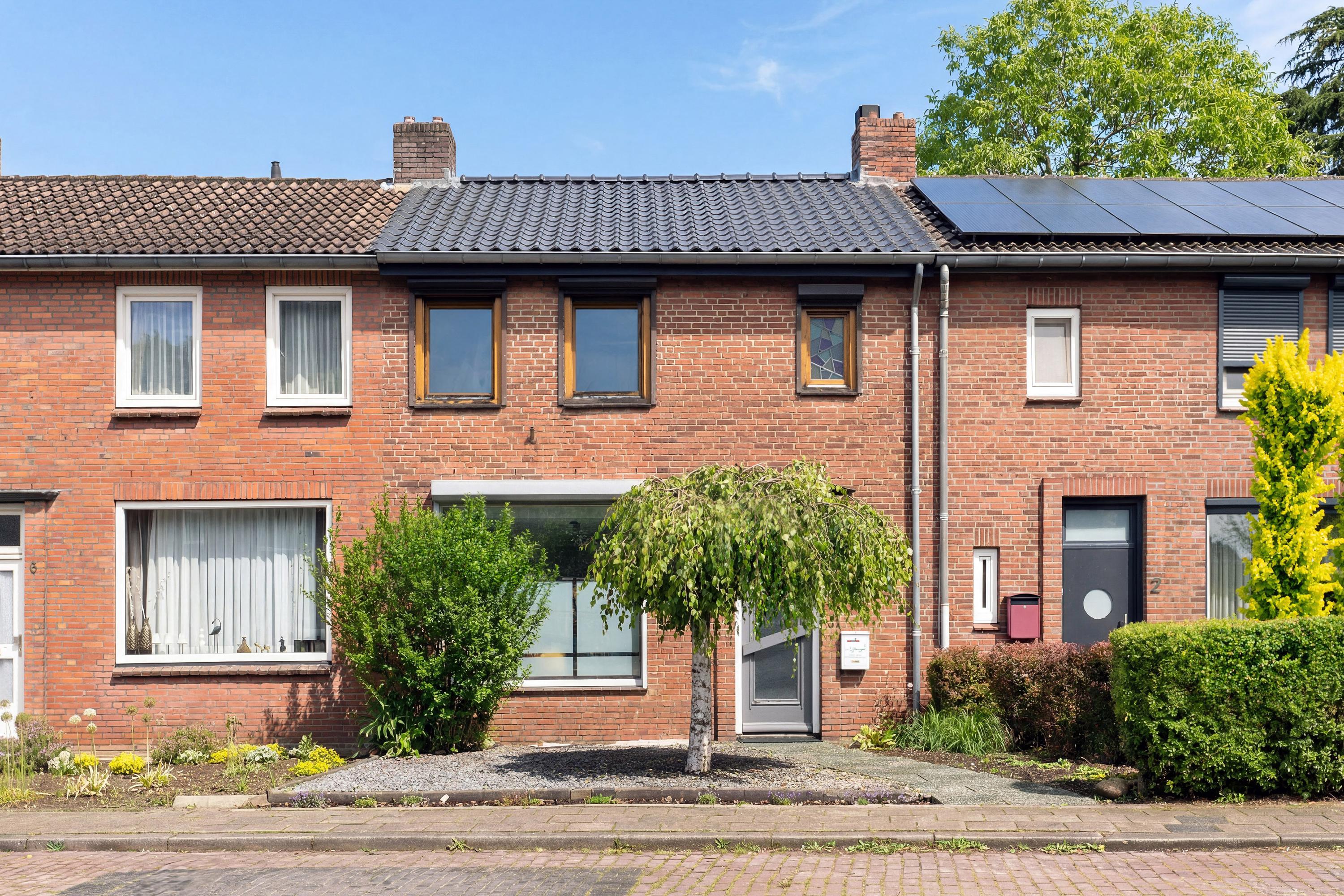 Huis Pastoor Savelbergstraat 4 in Brunssum
