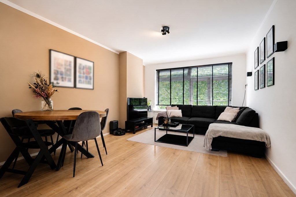 Appartement Wolweversgaarde 833 in Den Haag