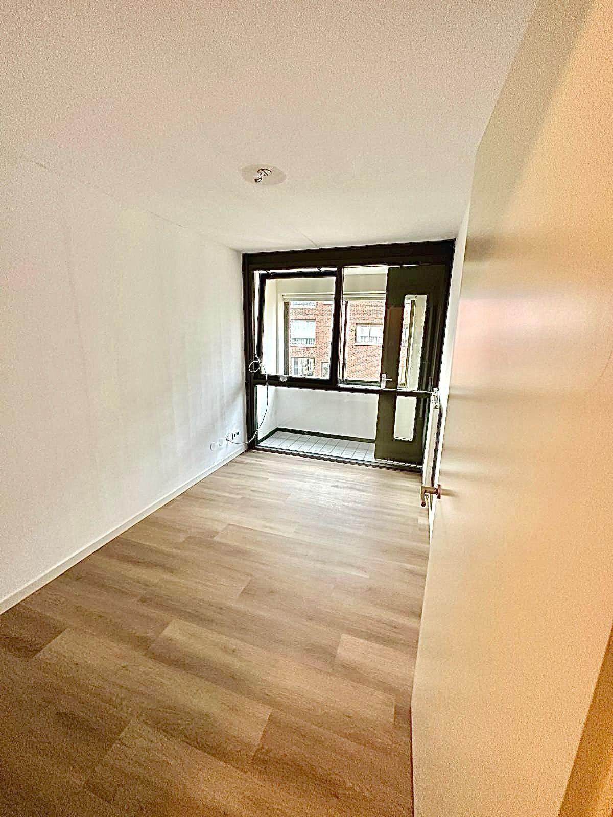 Woning te huur: Dr. Lelykade, 'S-Gravenhage
