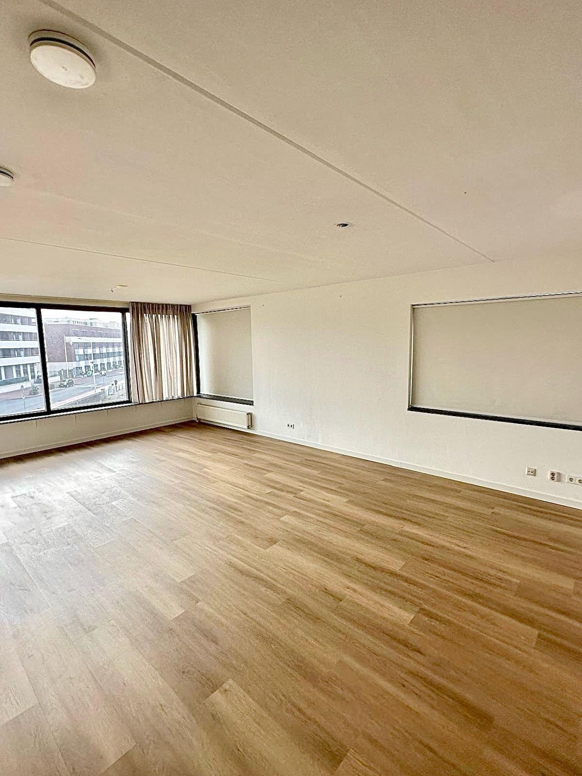 Woning te huur: Dr. Lelykade, 'S-Gravenhage