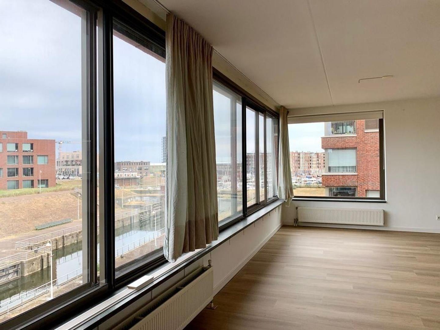 Woning te huur: Dr. Lelykade, 'S-Gravenhage