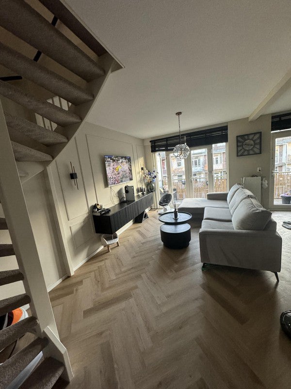 Appartement Madurastraat in Amsterdam