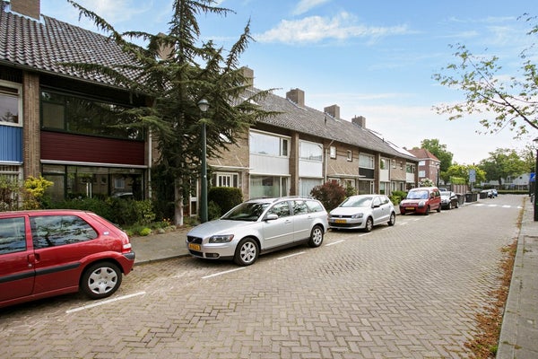 Te huur: Huis St Adrianusstraat in Eindhoven