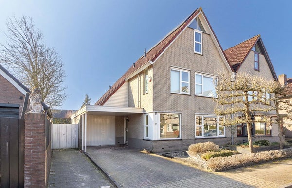 Eemlandia 27 in Bunschoten-Spakenburg