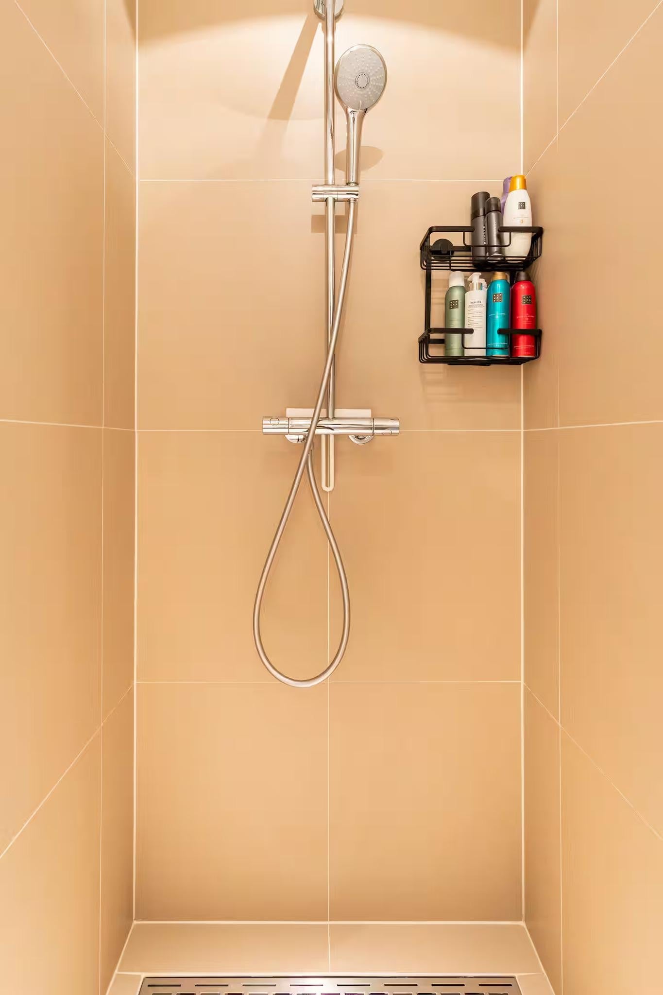 Woning te huur: Kwakersplein, Amsterdam