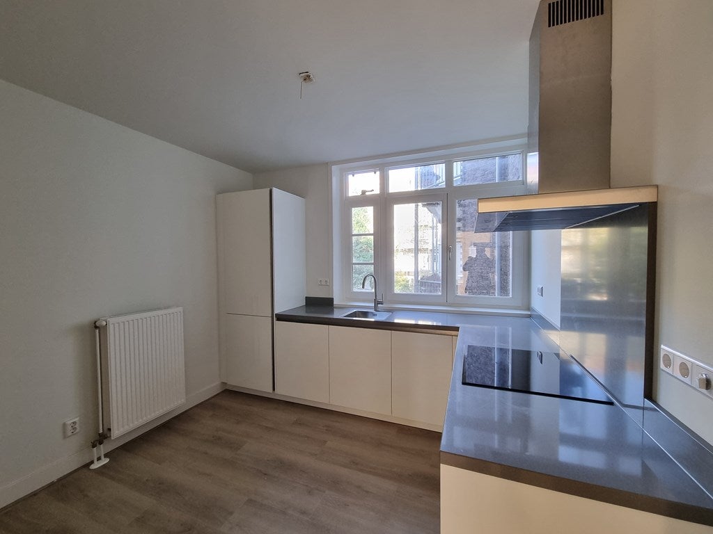 Woning te huur: Stadionkade, Amsterdam
