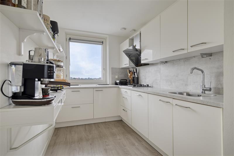 Appartement te koop: Valkenisseweg 117, Amsterdam