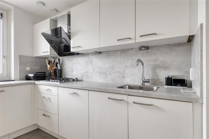 Appartement te koop: Valkenisseweg 117, Amsterdam