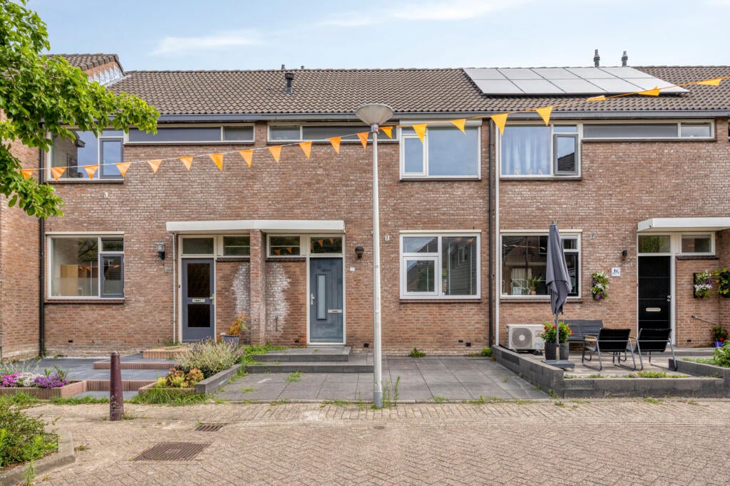 Tussenwoning te koop: De Panneboeter 55, Hendrik-Ido-Ambacht