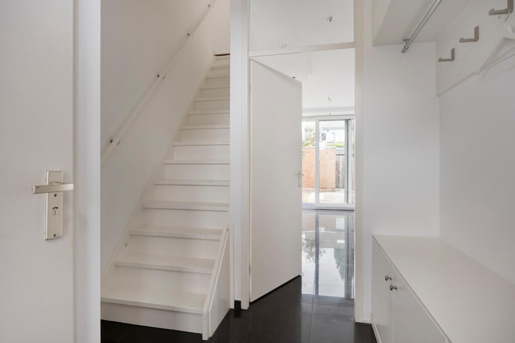 Tussenwoning te koop: De Panneboeter 55, Hendrik-Ido-Ambacht