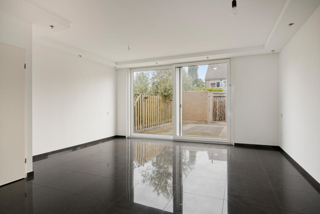 Tussenwoning te koop: De Panneboeter 55, Hendrik-Ido-Ambacht