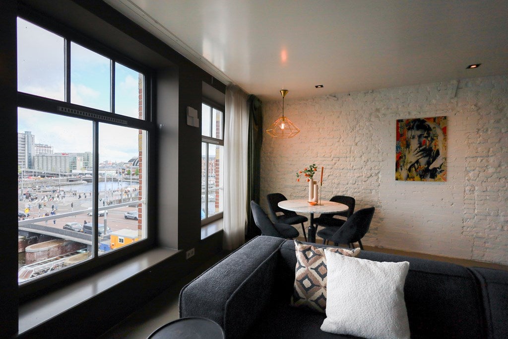 Te huur Appartement Warmoesstraat in Amsterdam