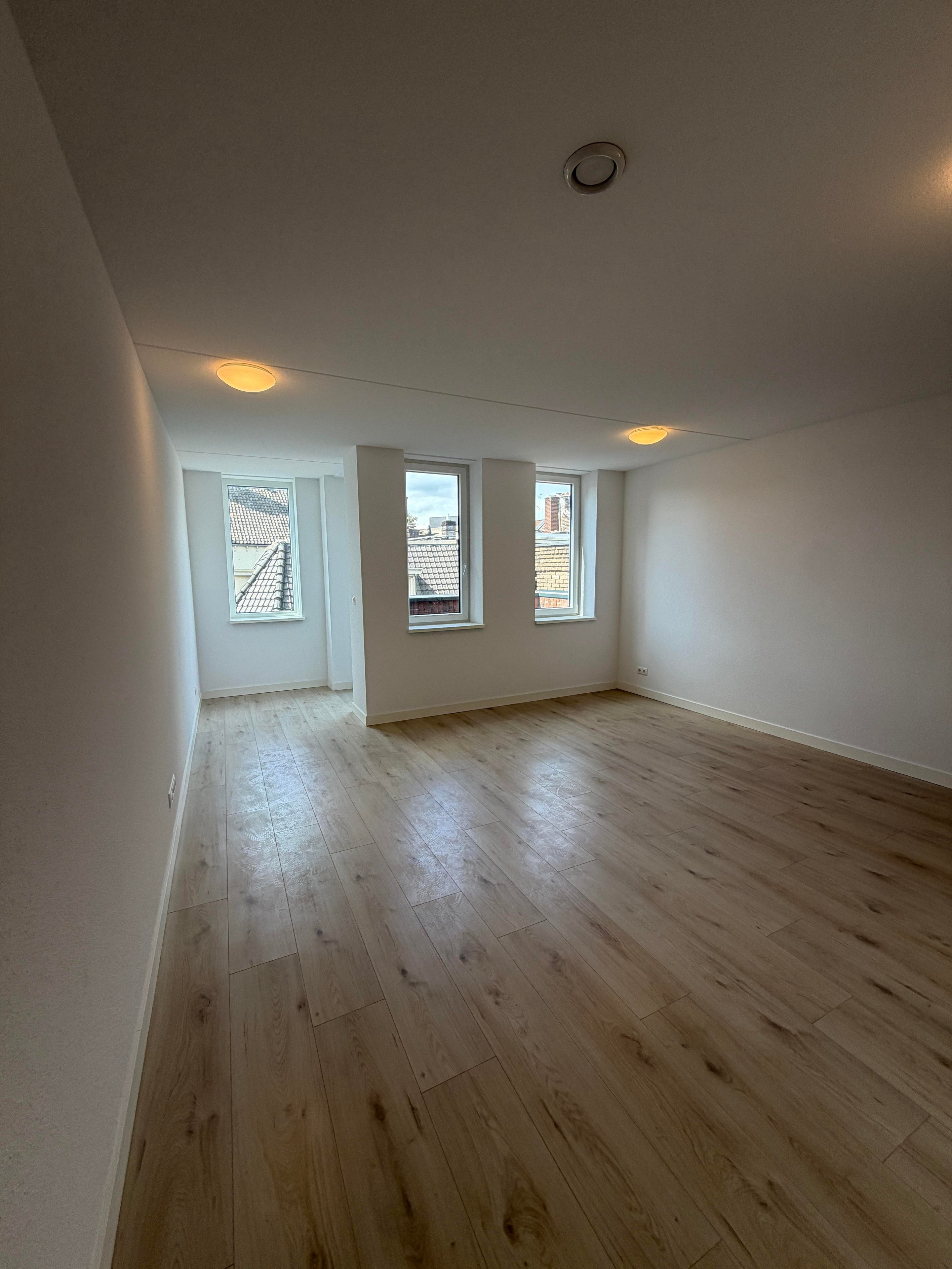 Woning te huur: Stadsgravenstraat, Enschede