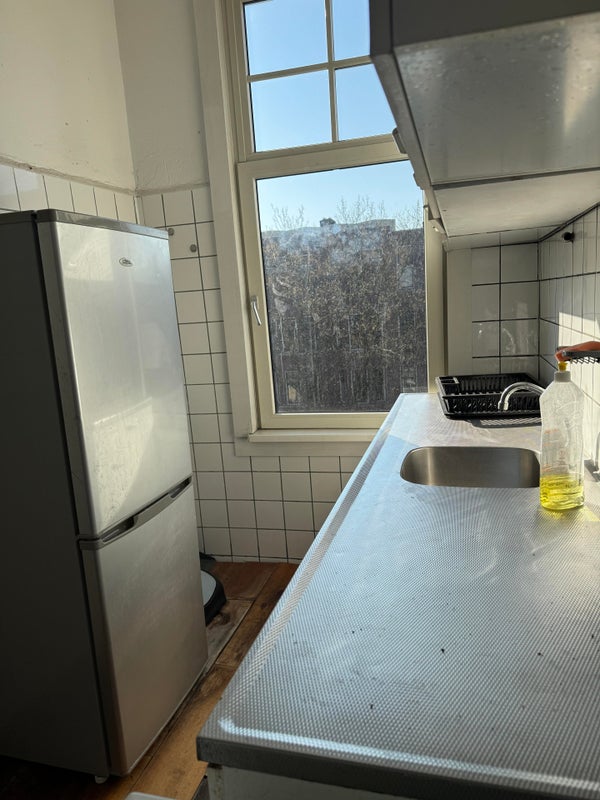 Te huur Kamer Mathenesserweg in Rotterdam