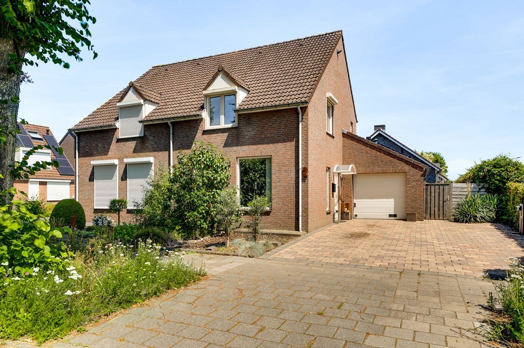 Huis Moostdijk 2 in Ospel