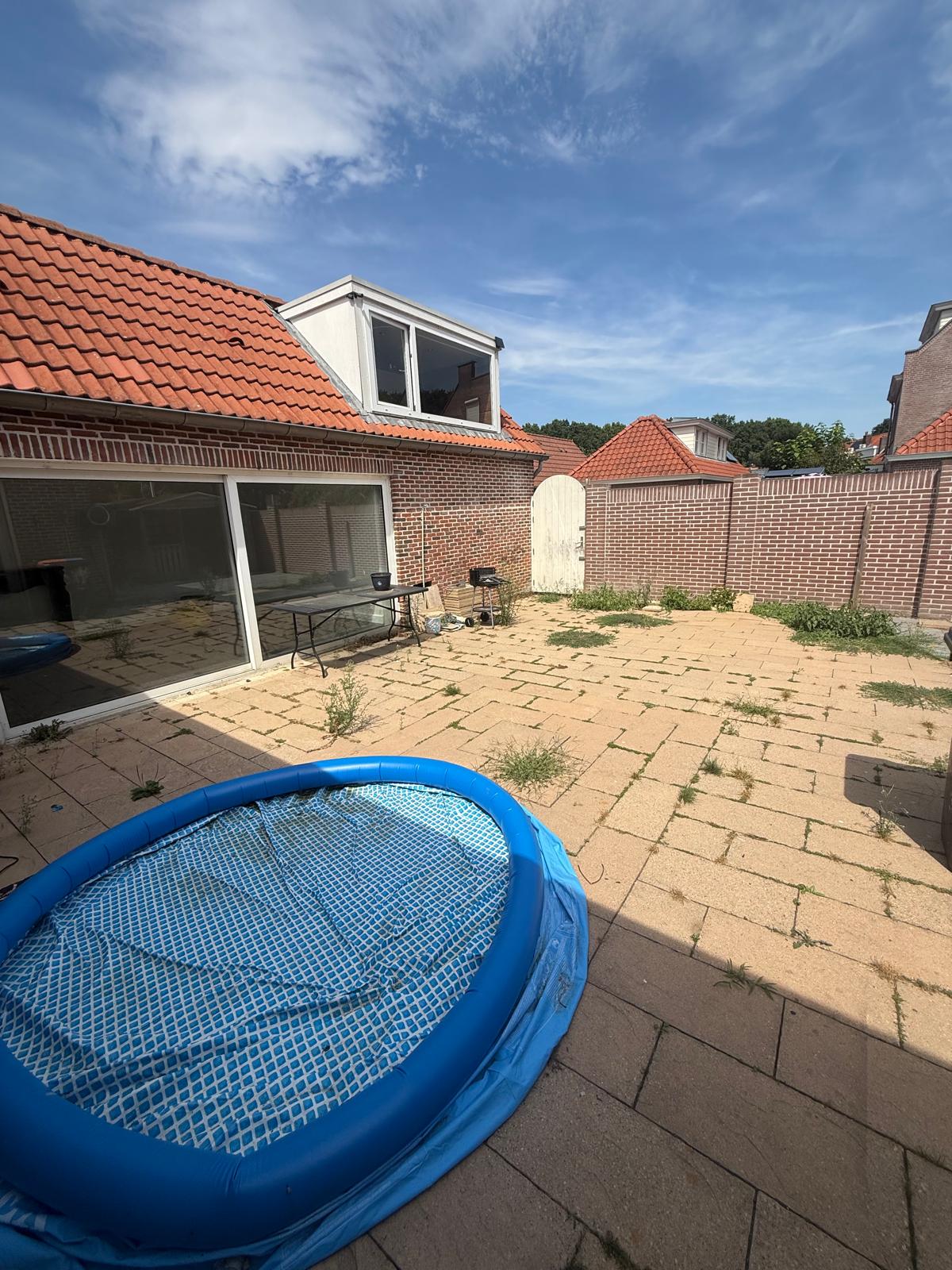 Hoekwoning te huur: Arendlaan 1, Tilburg