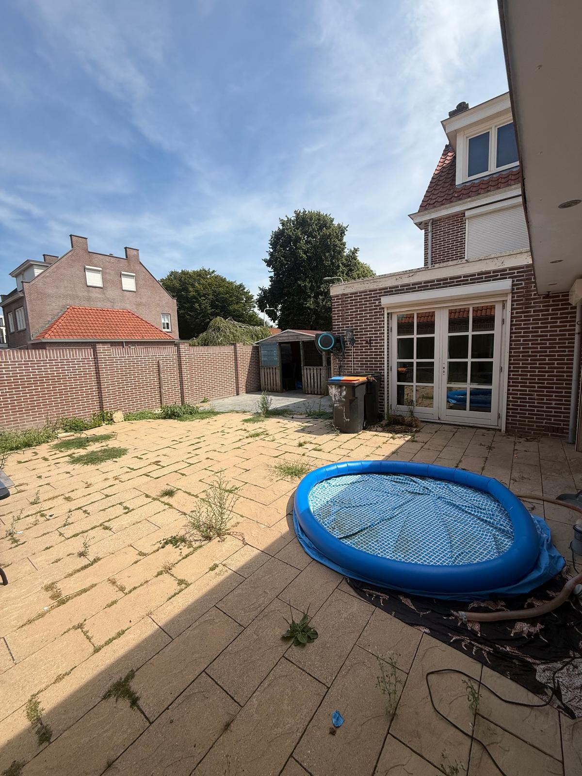 Hoekwoning te huur: Arendlaan 1, Tilburg