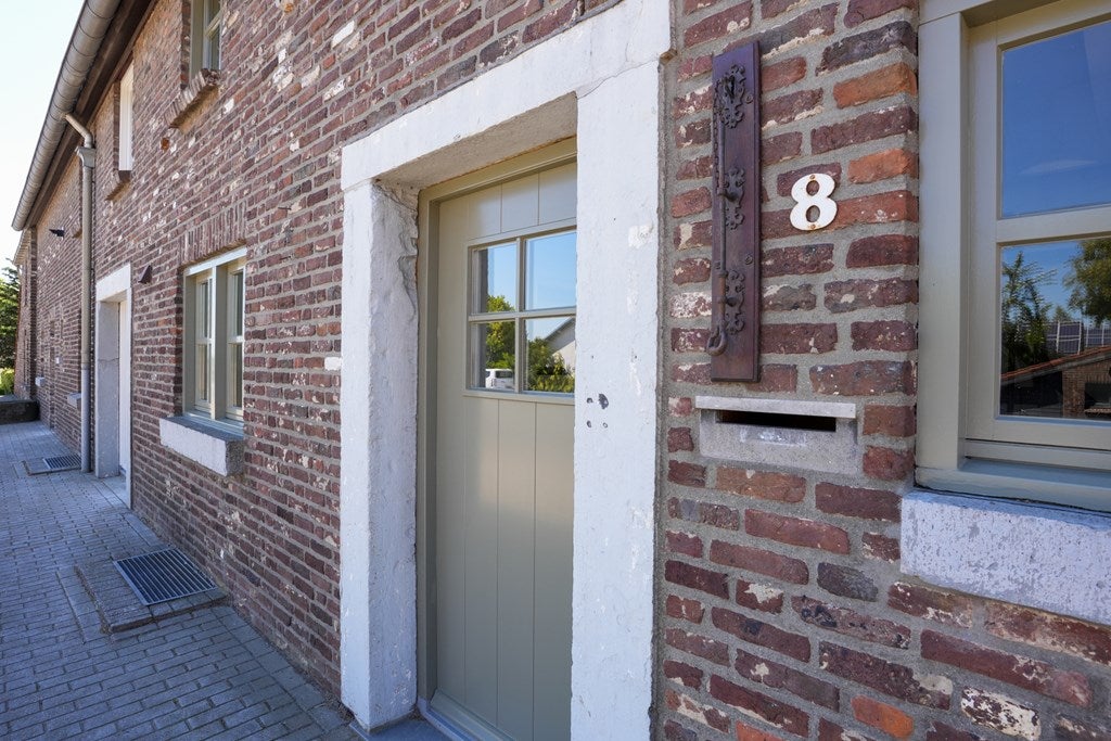 Huis De Hut 8 in Ingber