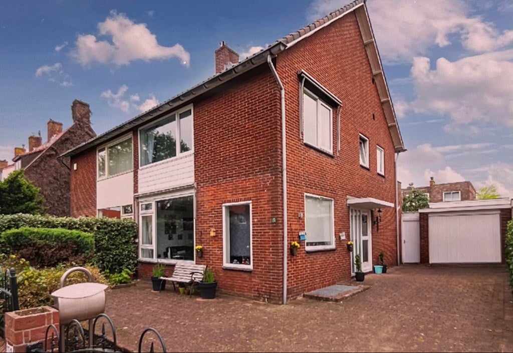 Huis Dr C A Gerkestraat 151 in Zandvoort