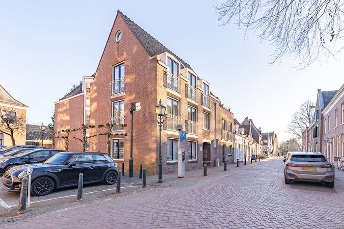 Sint Nicolaasstraat 8