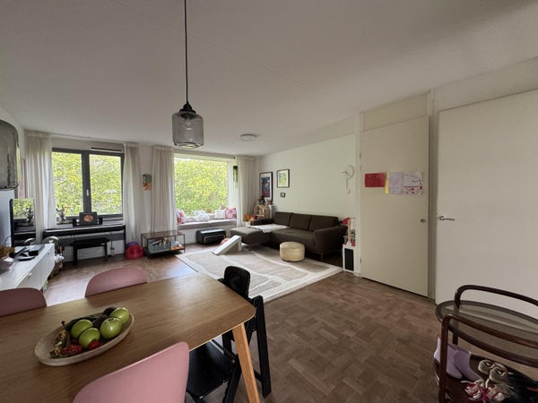 Appartement Mathenesserdijk in Rotterdam
