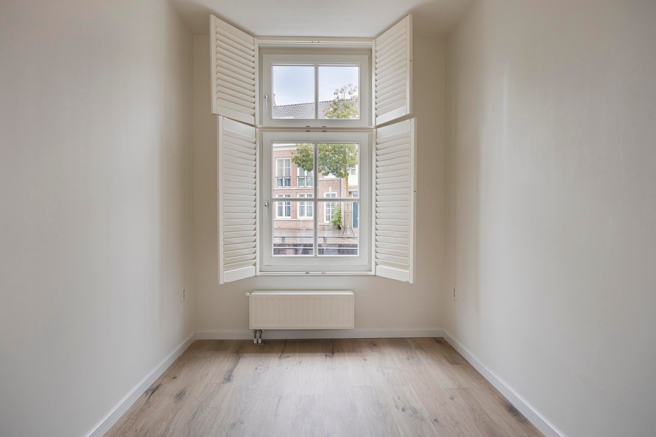 Tussenwoning te koop: Lindt 6, Helmond