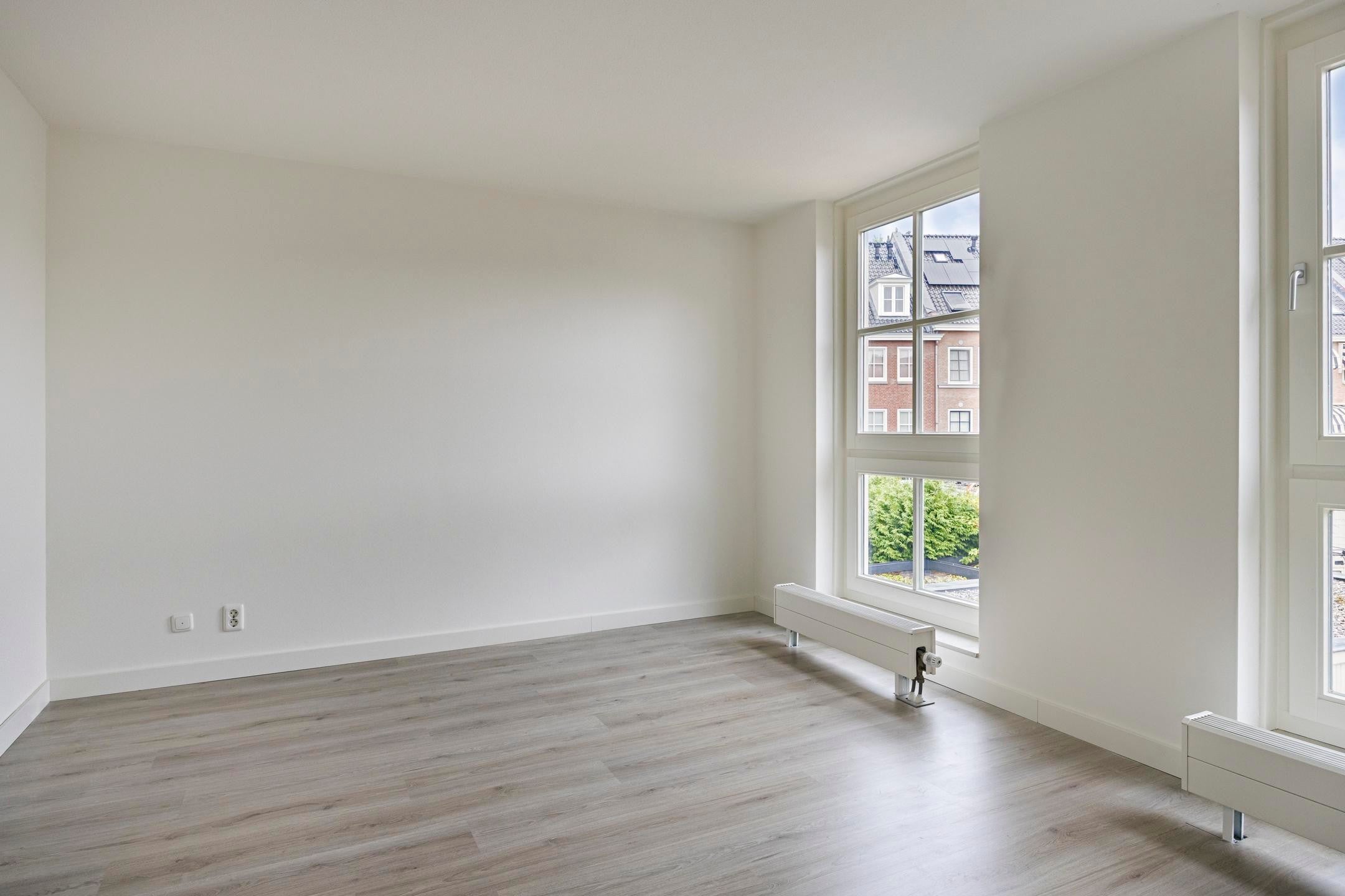 Tussenwoning te koop: Lindt 6, Helmond