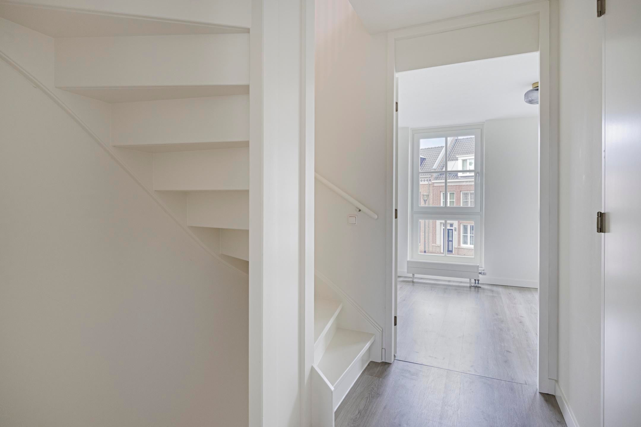 Tussenwoning te koop: Lindt 6, Helmond