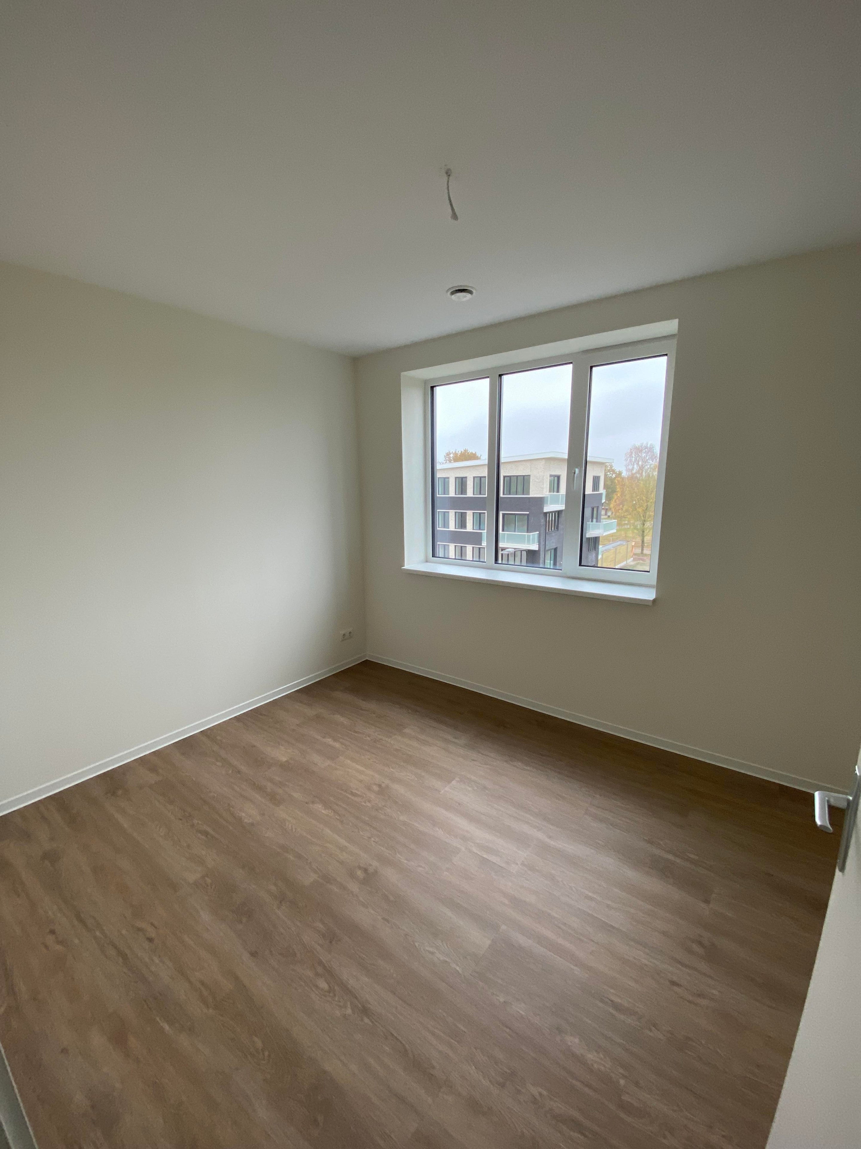 Appartement te huur: Rijksstraatweg 3A-13, Hurdegaryp
