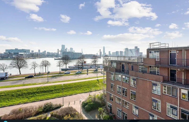 Appartement aan de Oostmaaslaan in Rotterdam (3063 AX)