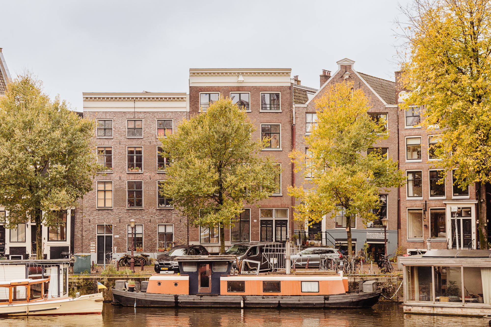 Woning te huur: Kromme Waal, Amsterdam