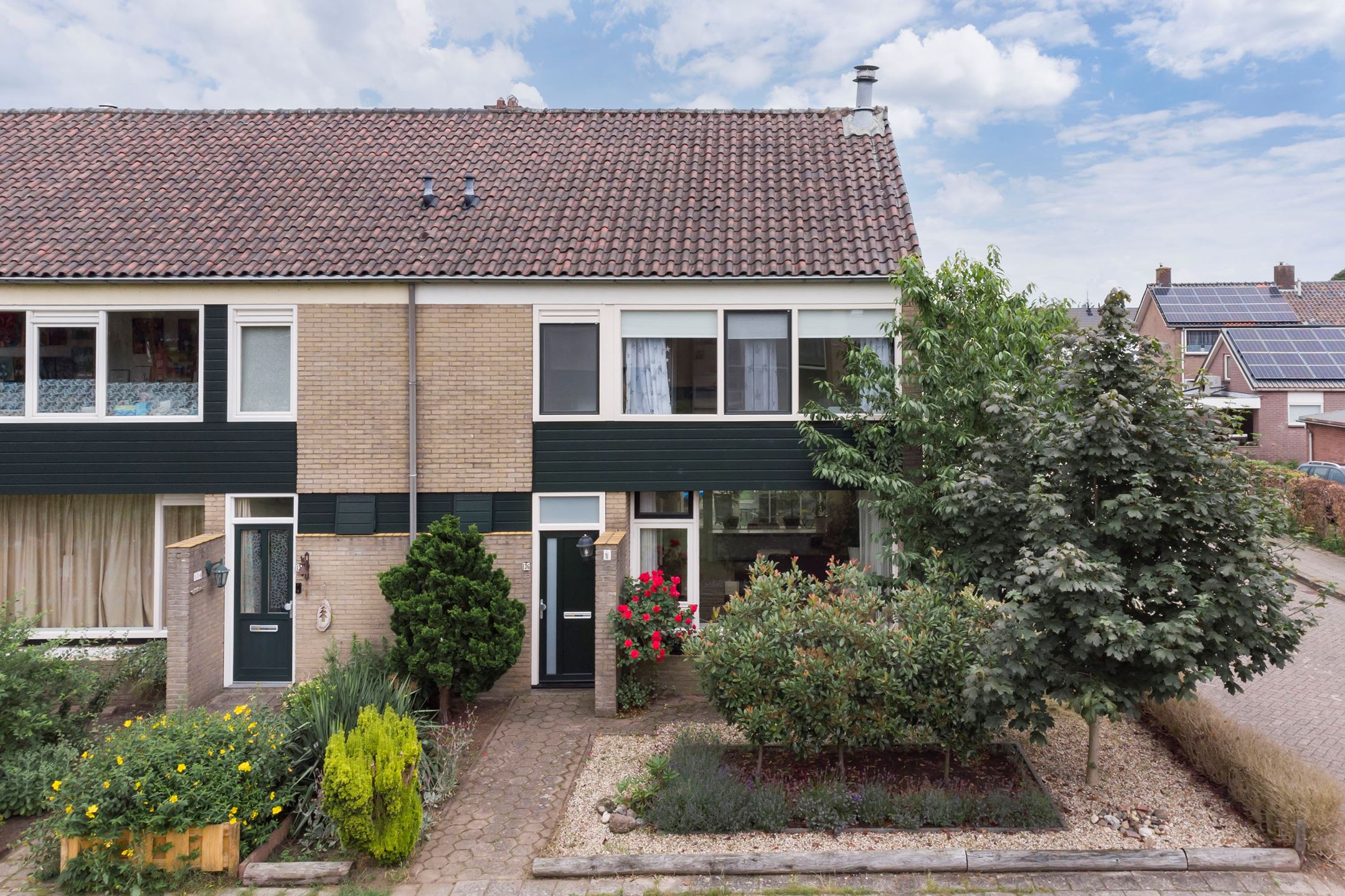 Huis Dillenburg 136 in Lochem