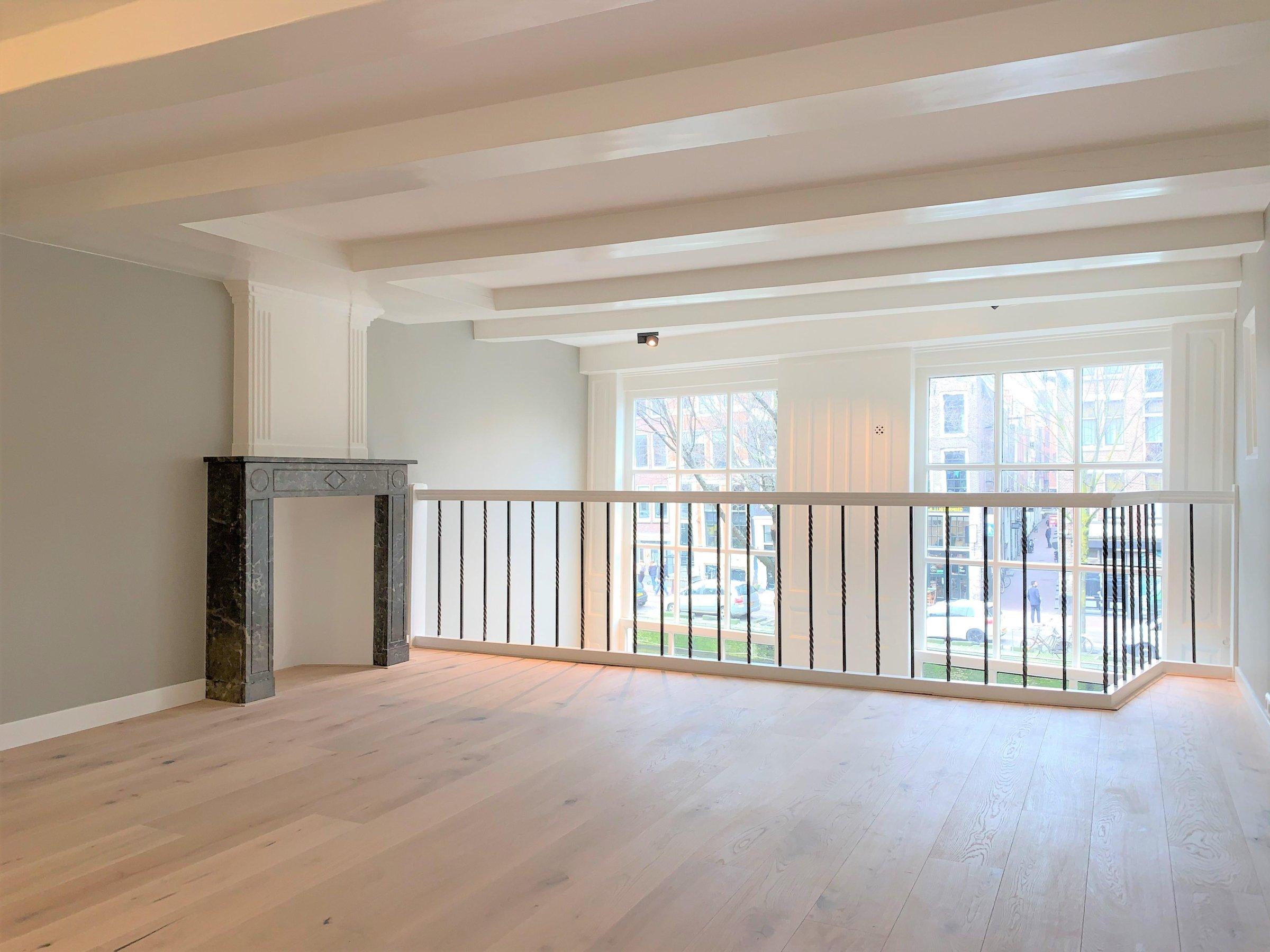 Woning te huur: Oudezijds Voorburgwal, Amsterdam