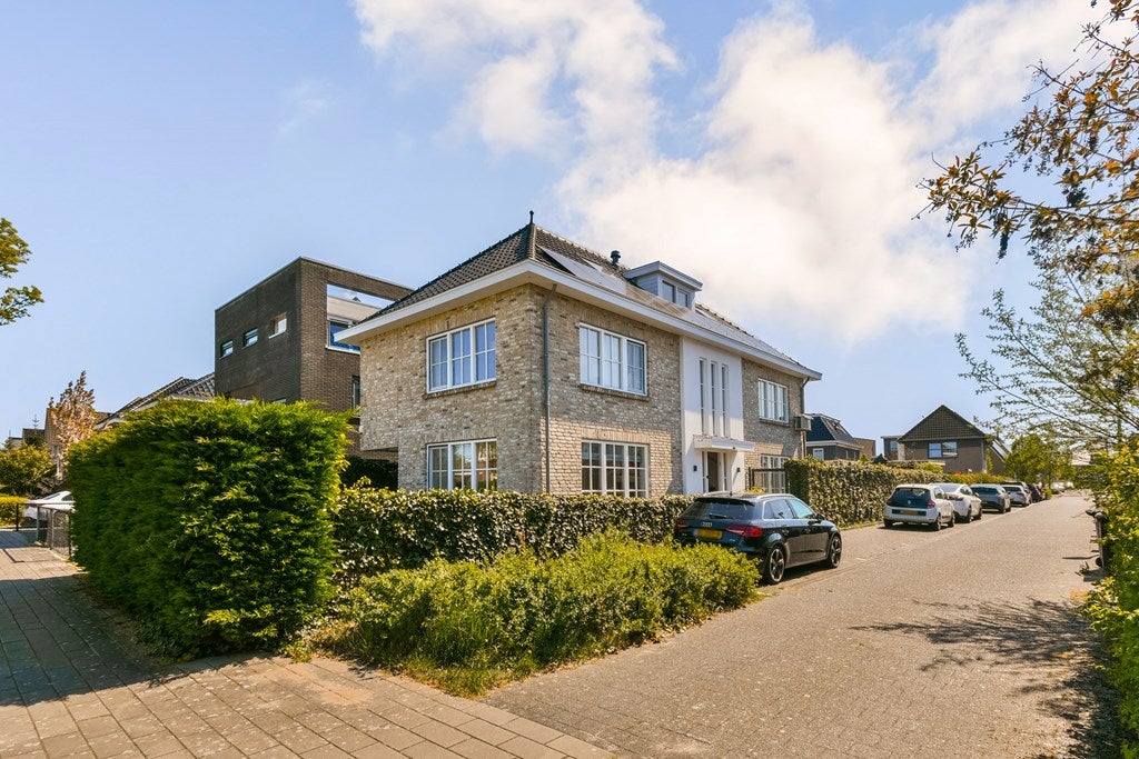 Vrijstaande woning te koop: Radar 4, Almere