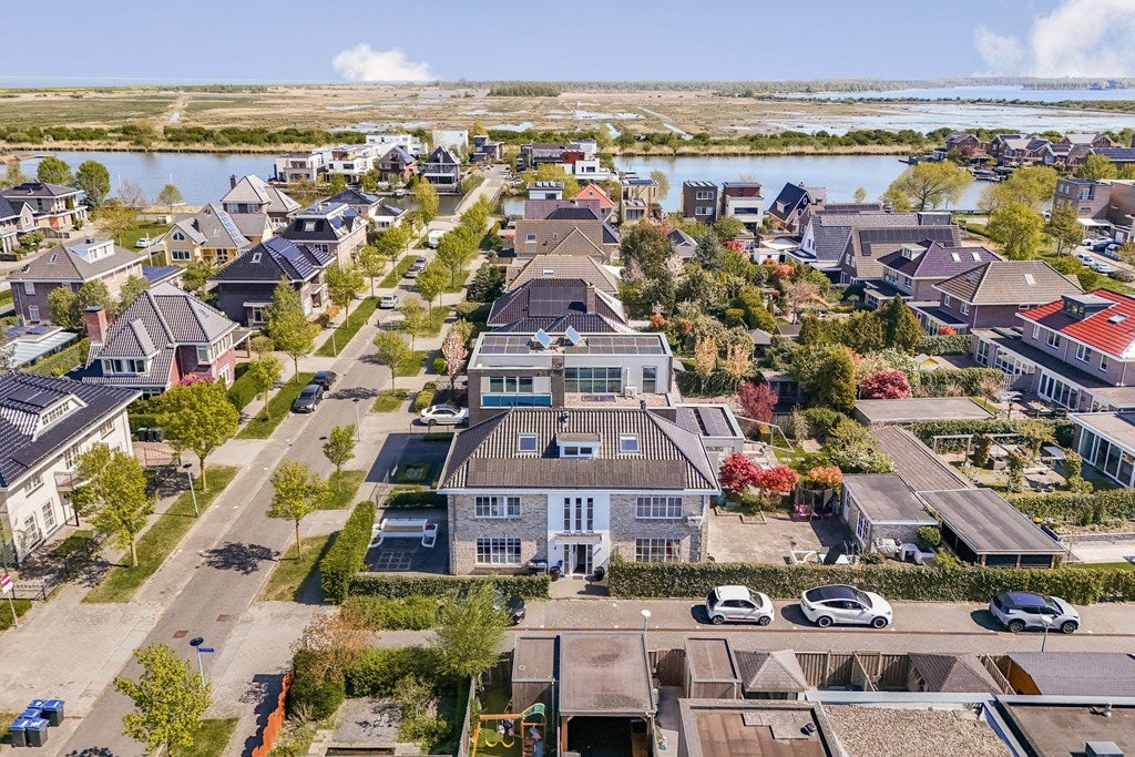 Vrijstaande woning te koop: Radar 4, Almere