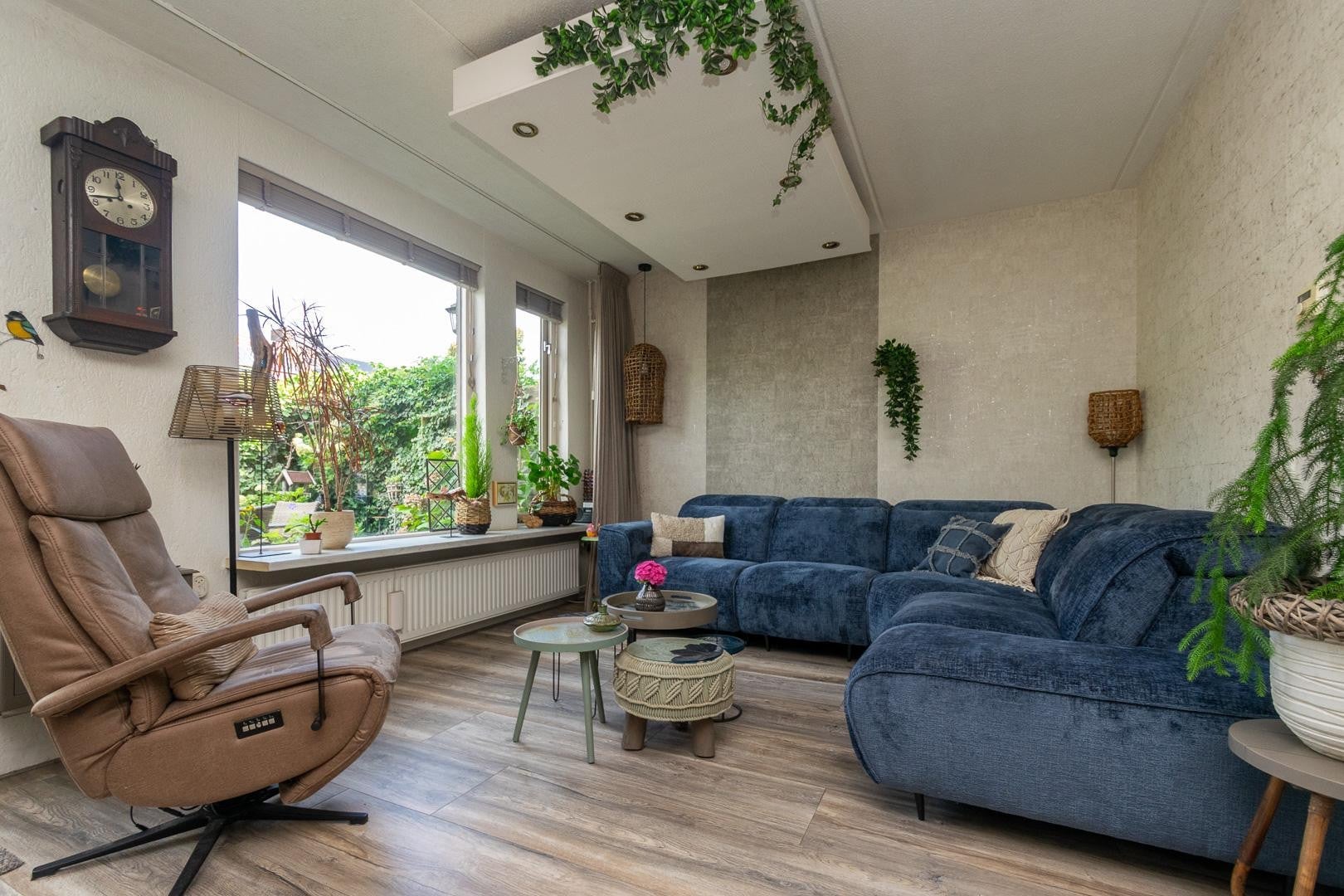 Tussenwoning te koop: Behringhof 37, Hoogeveen