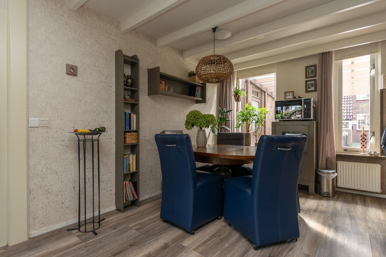 Tussenwoning te koop: Behringhof 37, Hoogeveen