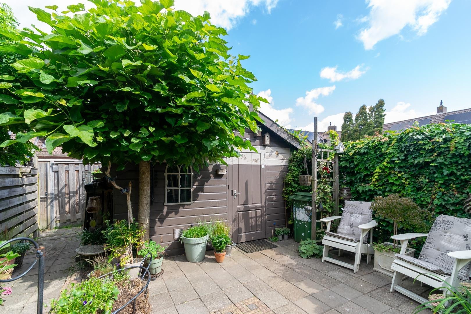 Tussenwoning te koop: Behringhof 37, Hoogeveen