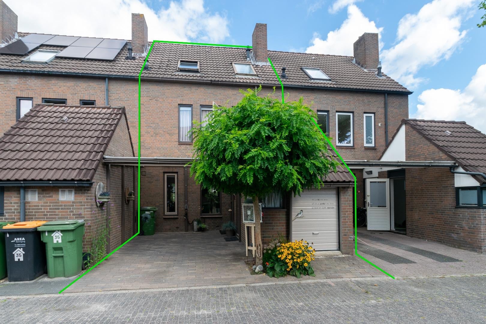 Tussenwoning te koop: Behringhof 37, Hoogeveen