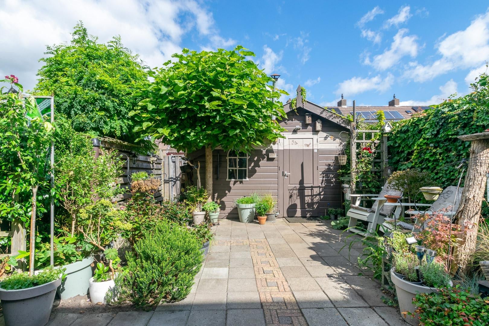 Tussenwoning te koop: Behringhof 37, Hoogeveen