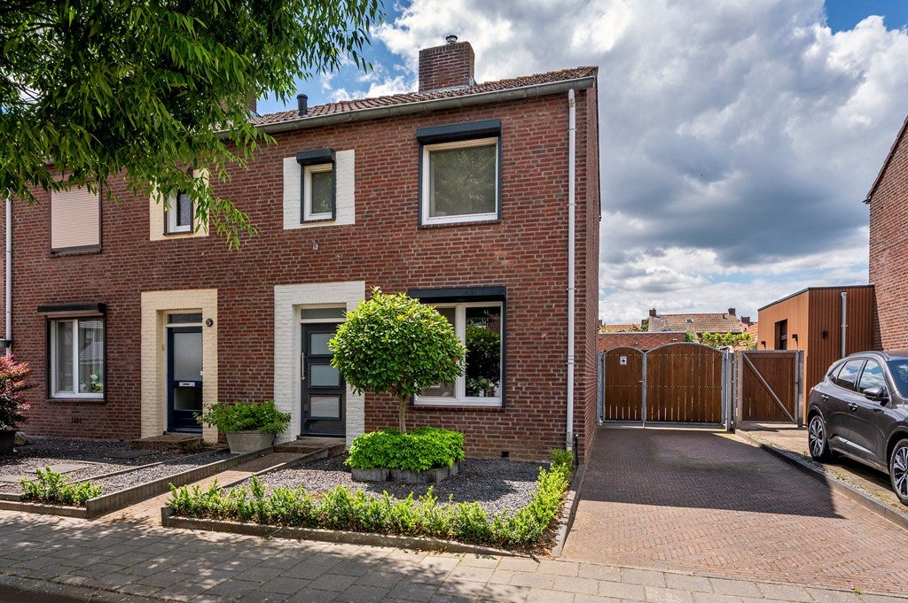 Huis Prinses Christinalaan 7 in Reuver