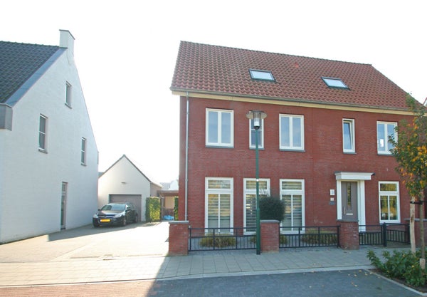 Den Hoek 14