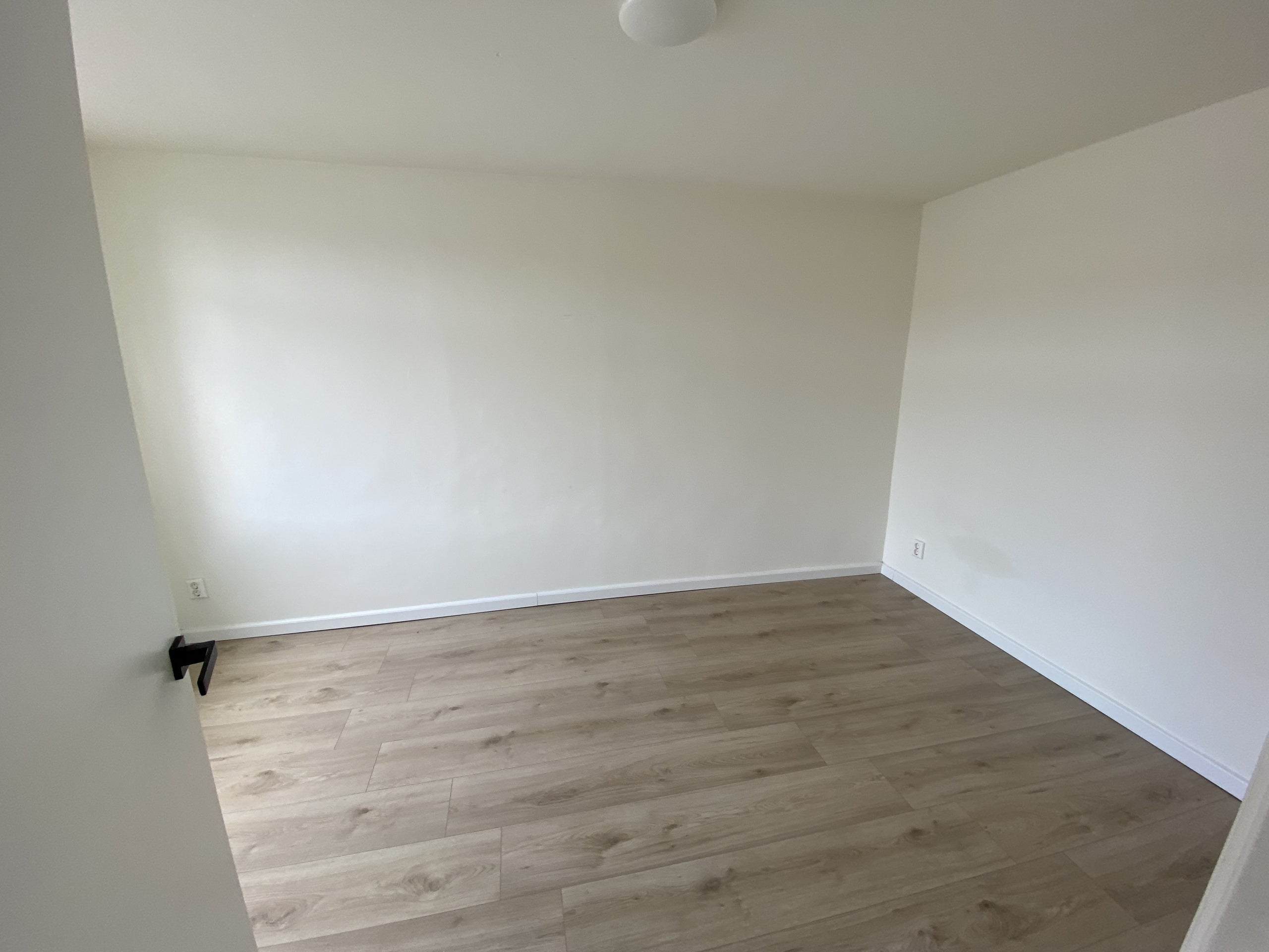 Kamer te huur: Ampèrestraat, Schiedam