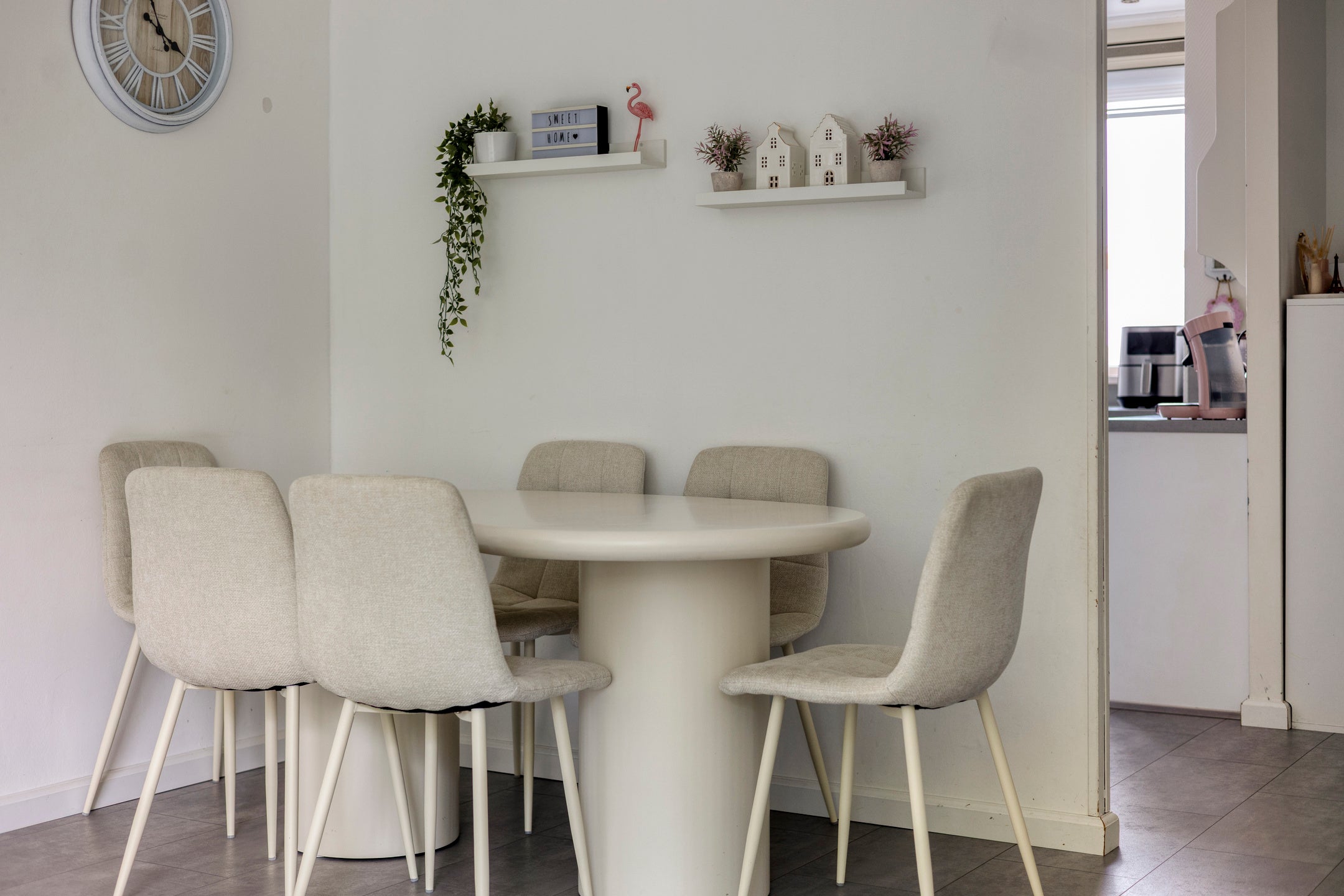 Appartement te koop: Zilverschoonplein 13, Zaandam