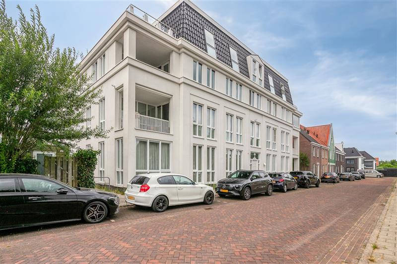 Appartement Buitenhuislaan 26 in Landsmeer