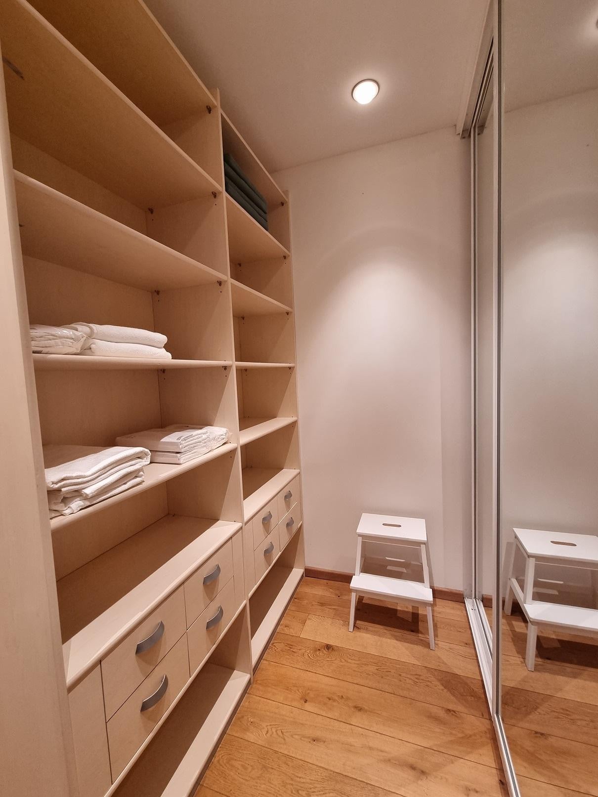 Woning te huur: Van Baerlestraat, Amsterdam