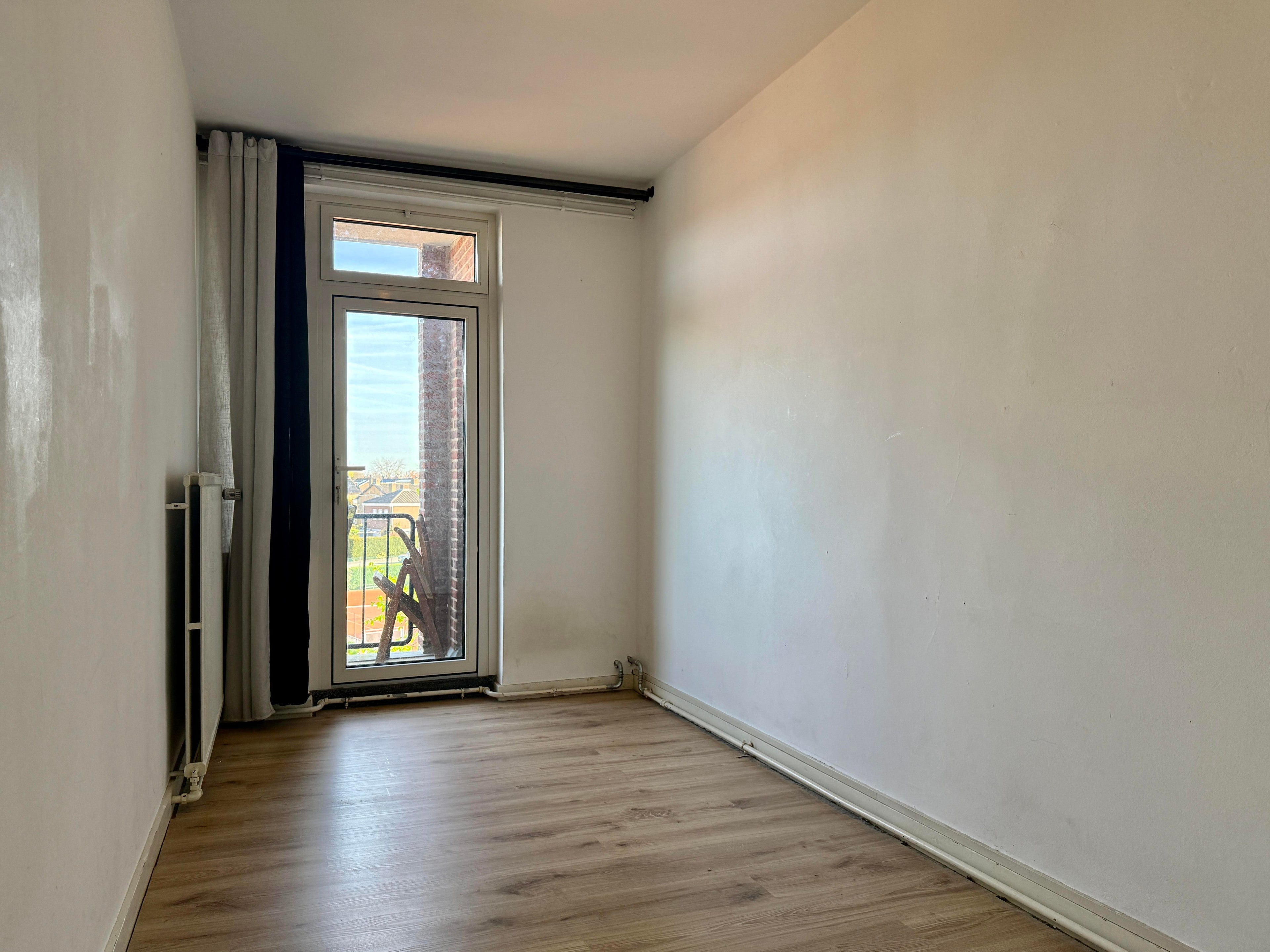 Room Adelbert van Scharnlaan H