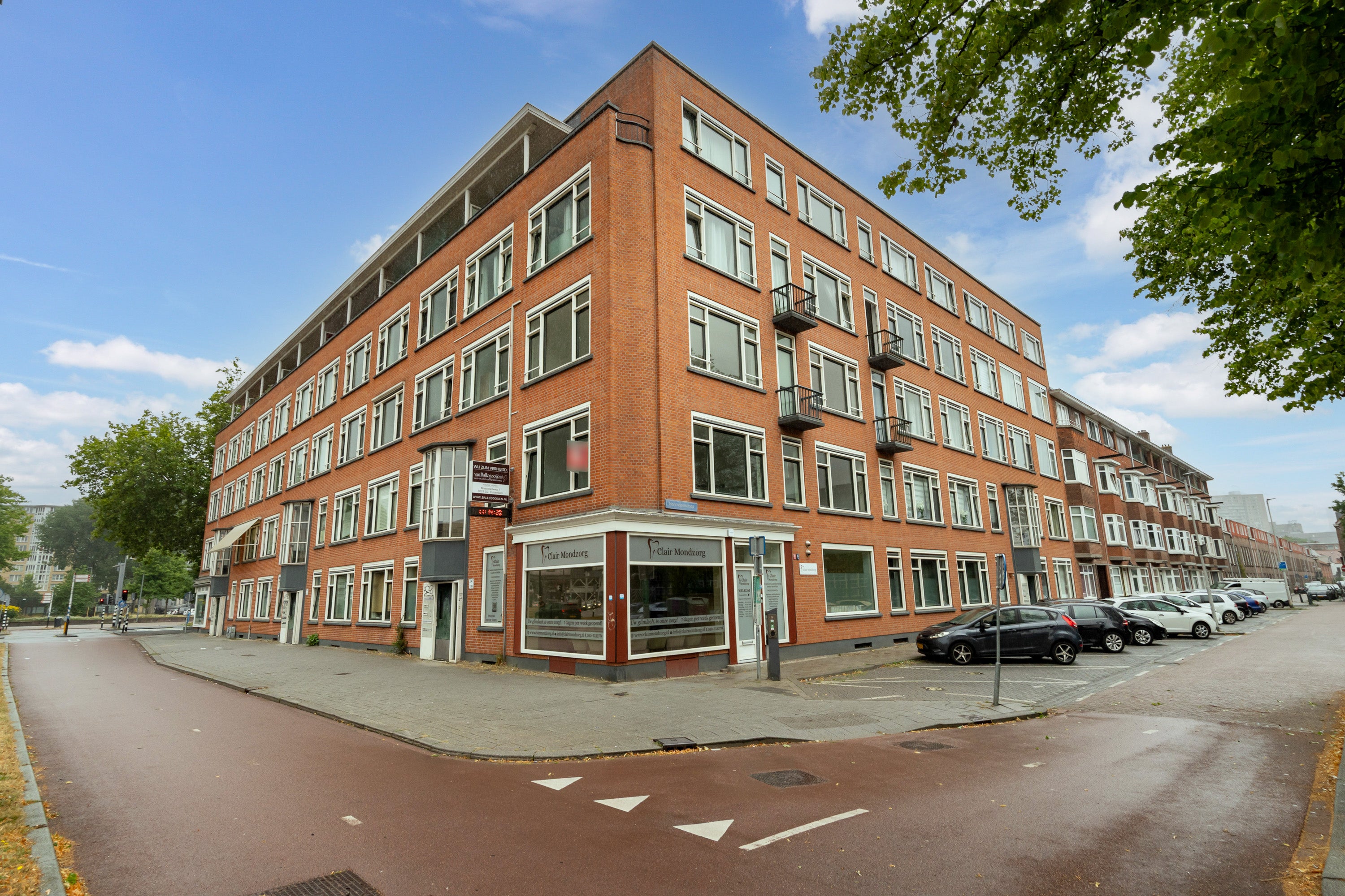 Appartement Strevelsweg 339 in Rotterdam
