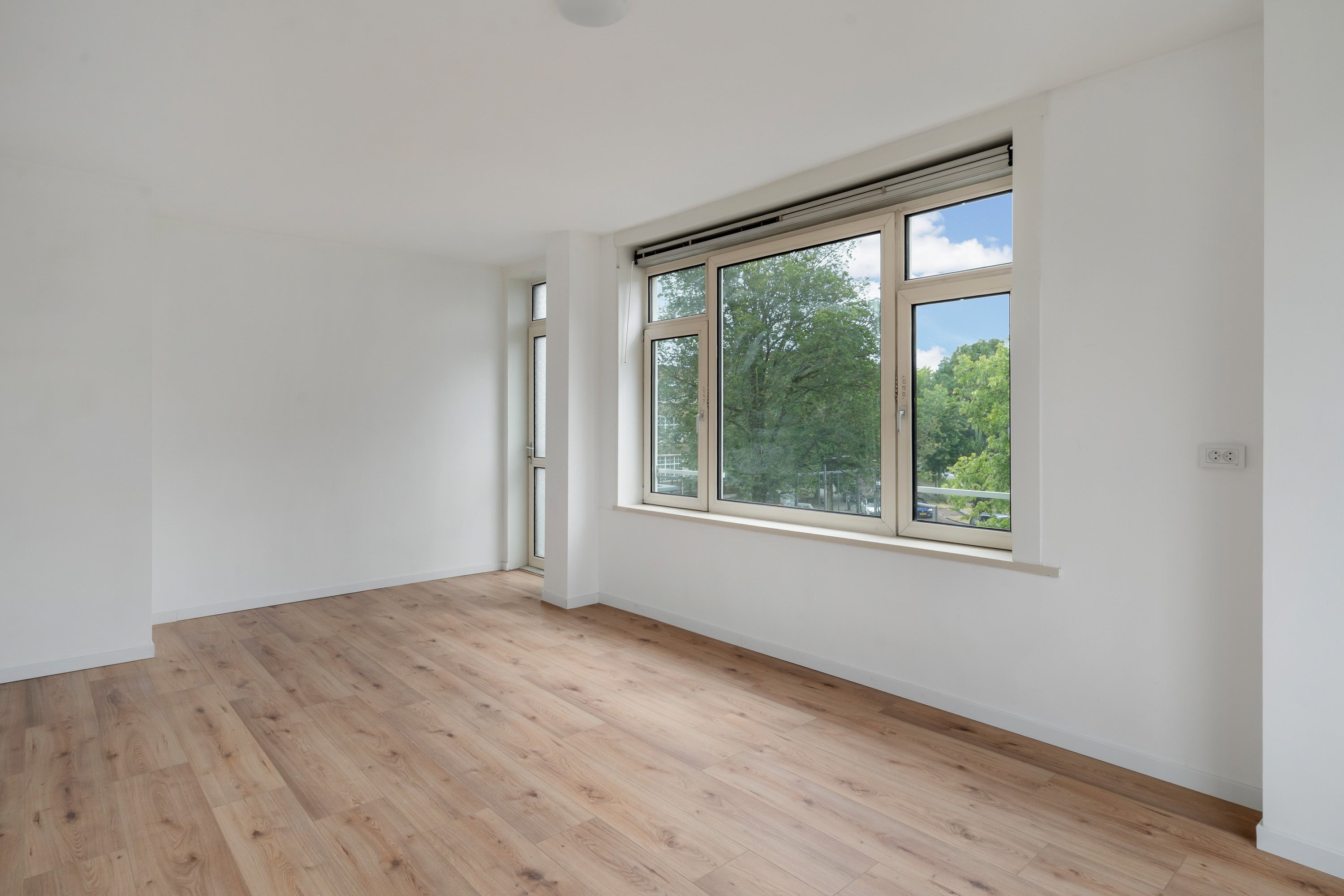 Appartement te koop: Strevelsweg 339, Rotterdam