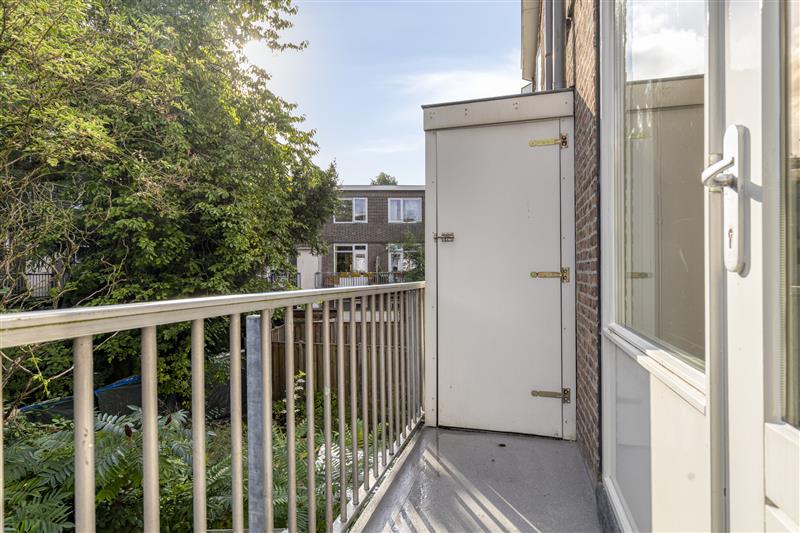 Appartement te koop: Gentiaanplein 52-1, Amsterdam
